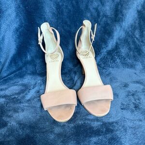 Vince Camuto Cream Heels Minimalist Design